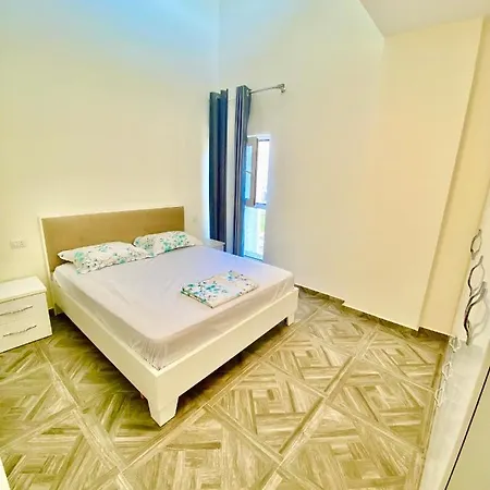 Apartment Luxury Penthouse Shkembi Kavajes *